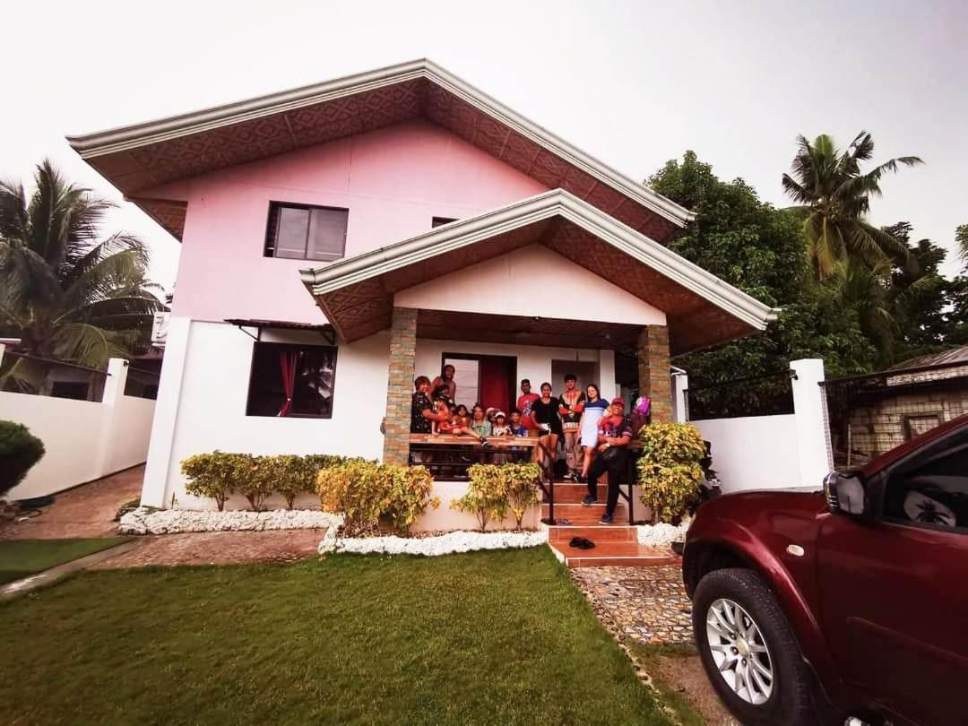 Casa Mia Inn Dauis Bagian luar foto