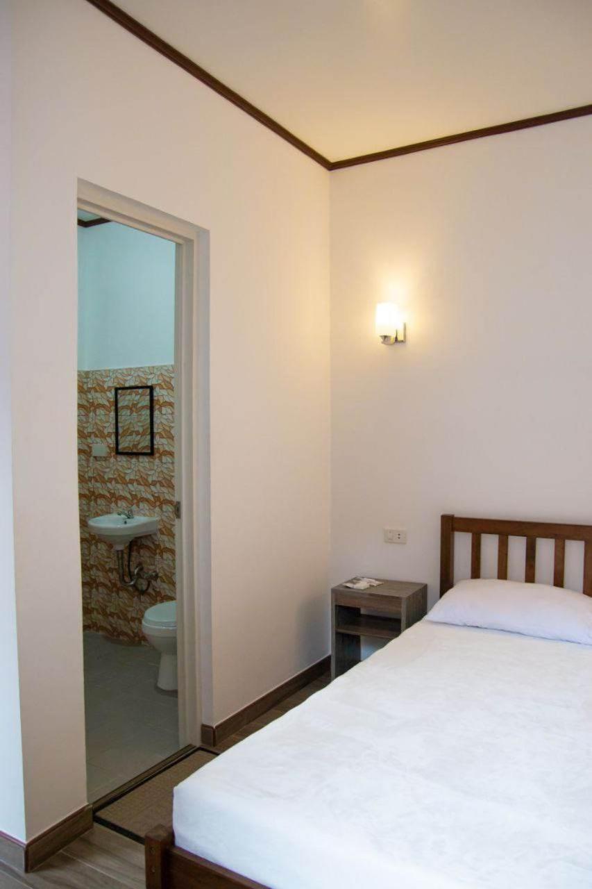 Casa Mia Inn Dauis Bagian luar foto