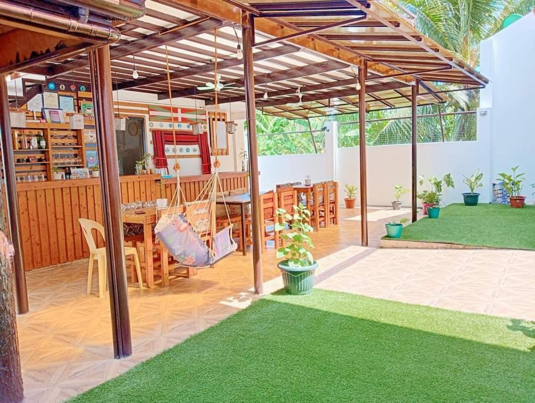 Casa Mia Inn Dauis Bagian luar foto