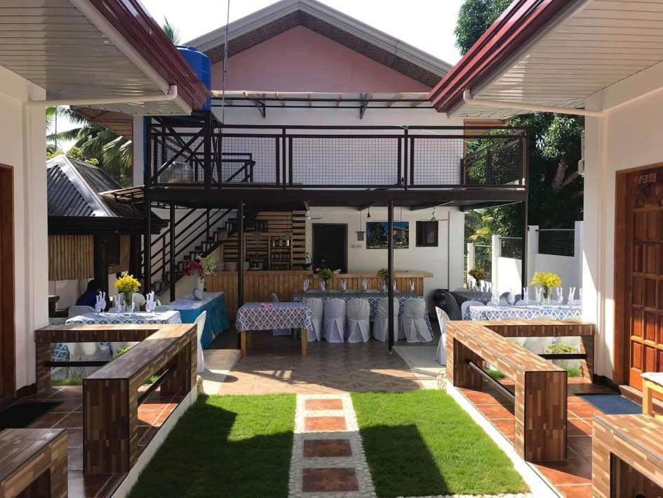 Casa Mia Inn Dauis Bagian luar foto