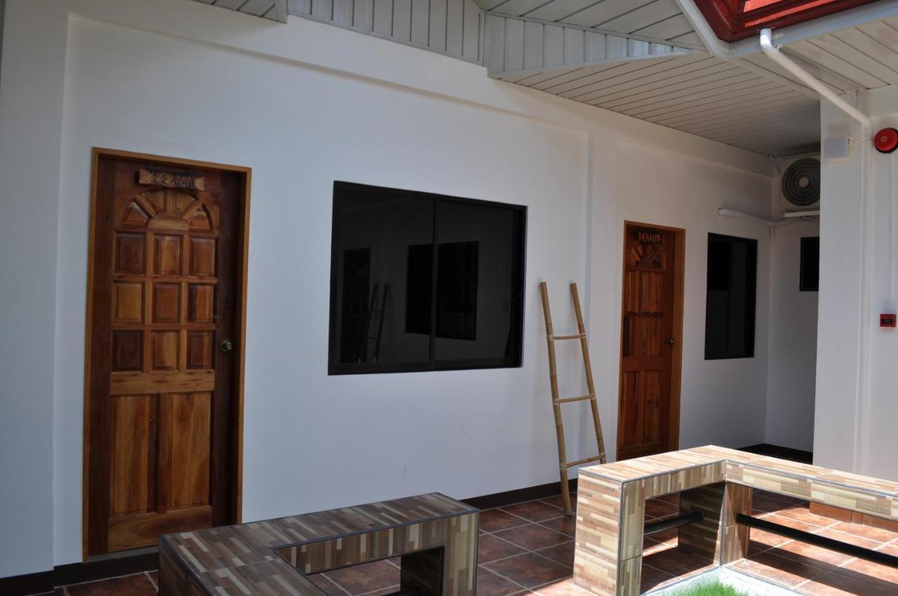 Casa Mia Inn Dauis Bagian luar foto
