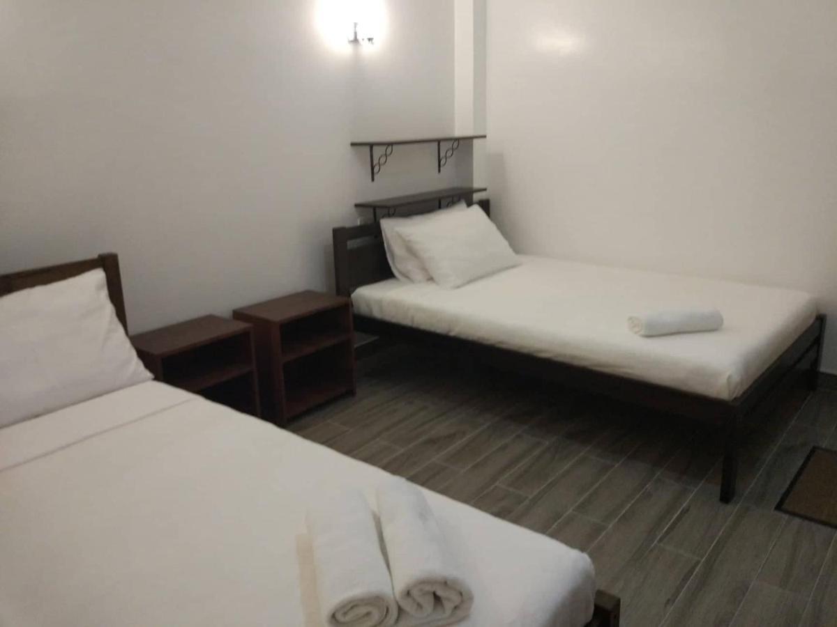 Casa Mia Inn Dauis Bagian luar foto